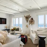 בית הארחה V&V House Mykonos - Adults Only Boutique Suites 4*
