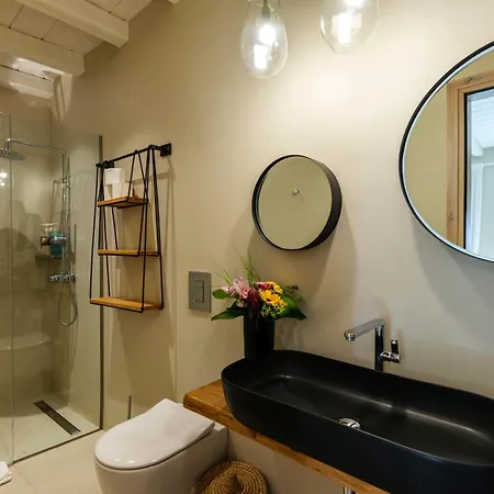 Konukevi V&v - Luxury Ornos (Mykonos)